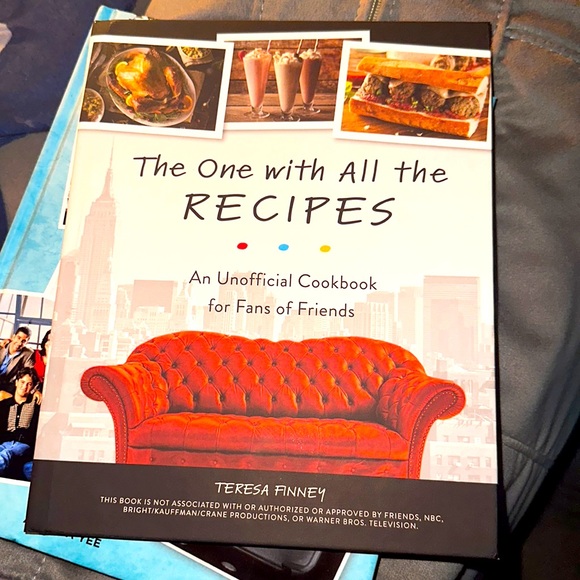 FRIENDS Other - Friends brand new unofficial cookbook 152 pages hardcover brand new gift